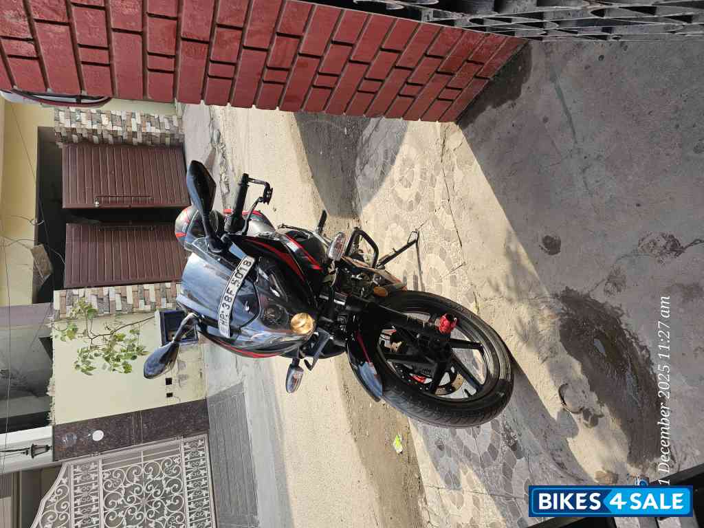 Bajaj Pulsar 220 DTSFi