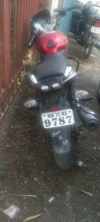 Red Bajaj Pulsar 180