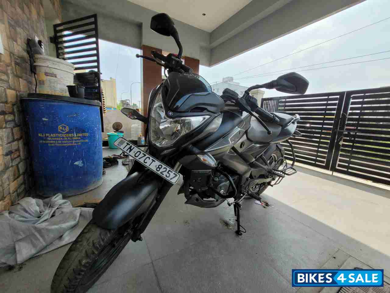 Grey Bajaj Pulsar NS 160