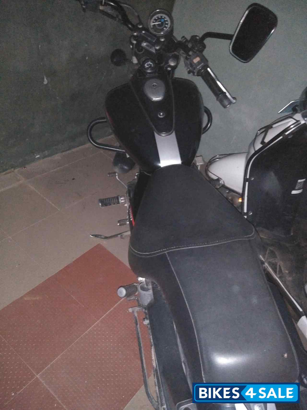 Black Bajaj Avenger Street 220