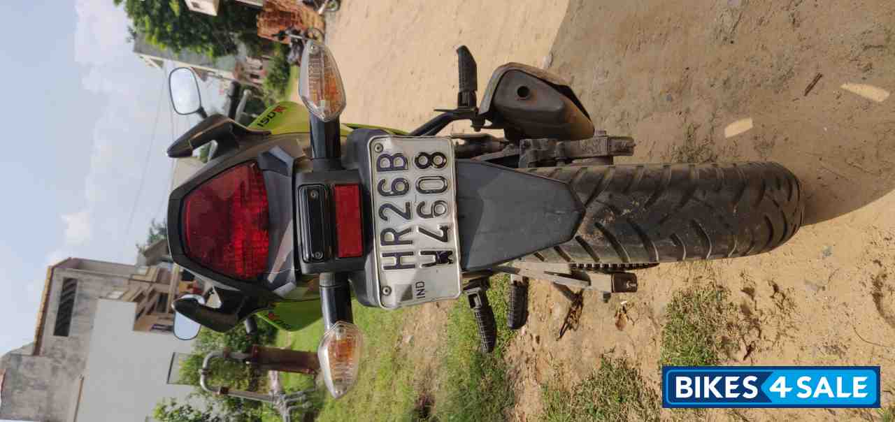 Green & Black Honda CBR 150R