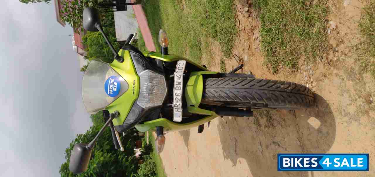 Green & Black Honda CBR 150R