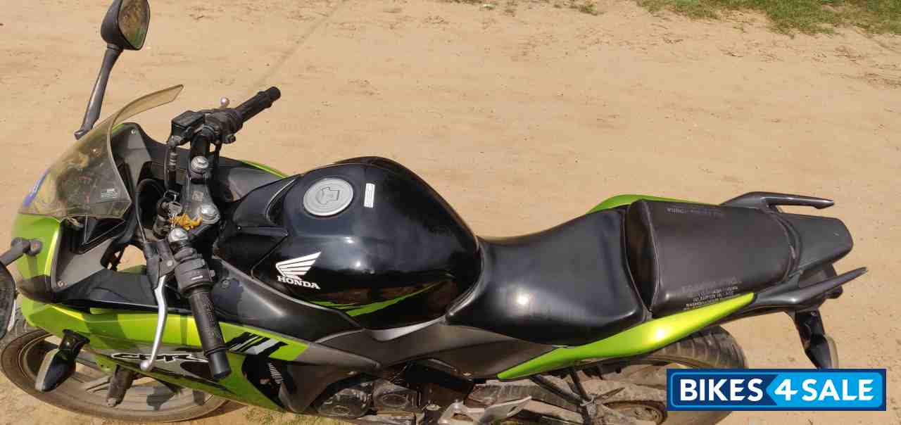 Green & Black Honda CBR 150R