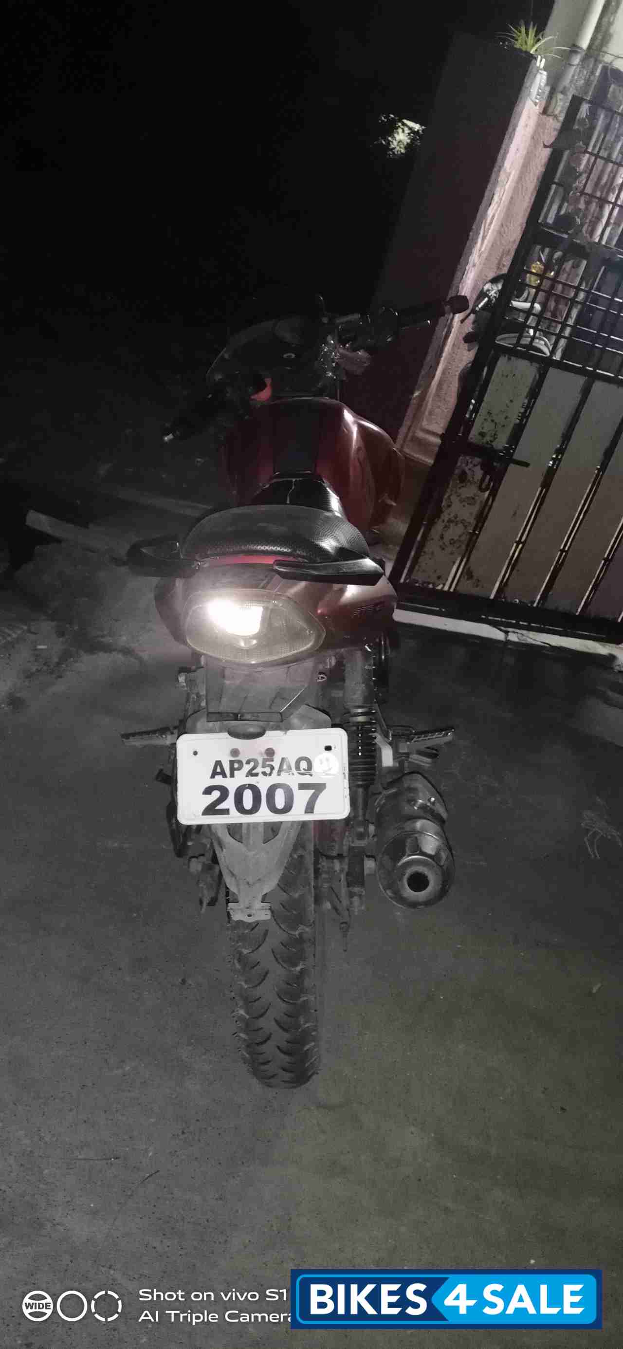 Red TVS Apache 150