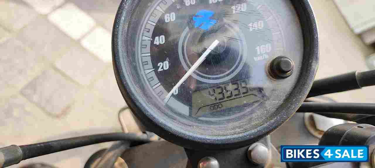 Bajaj Avenger Street 220