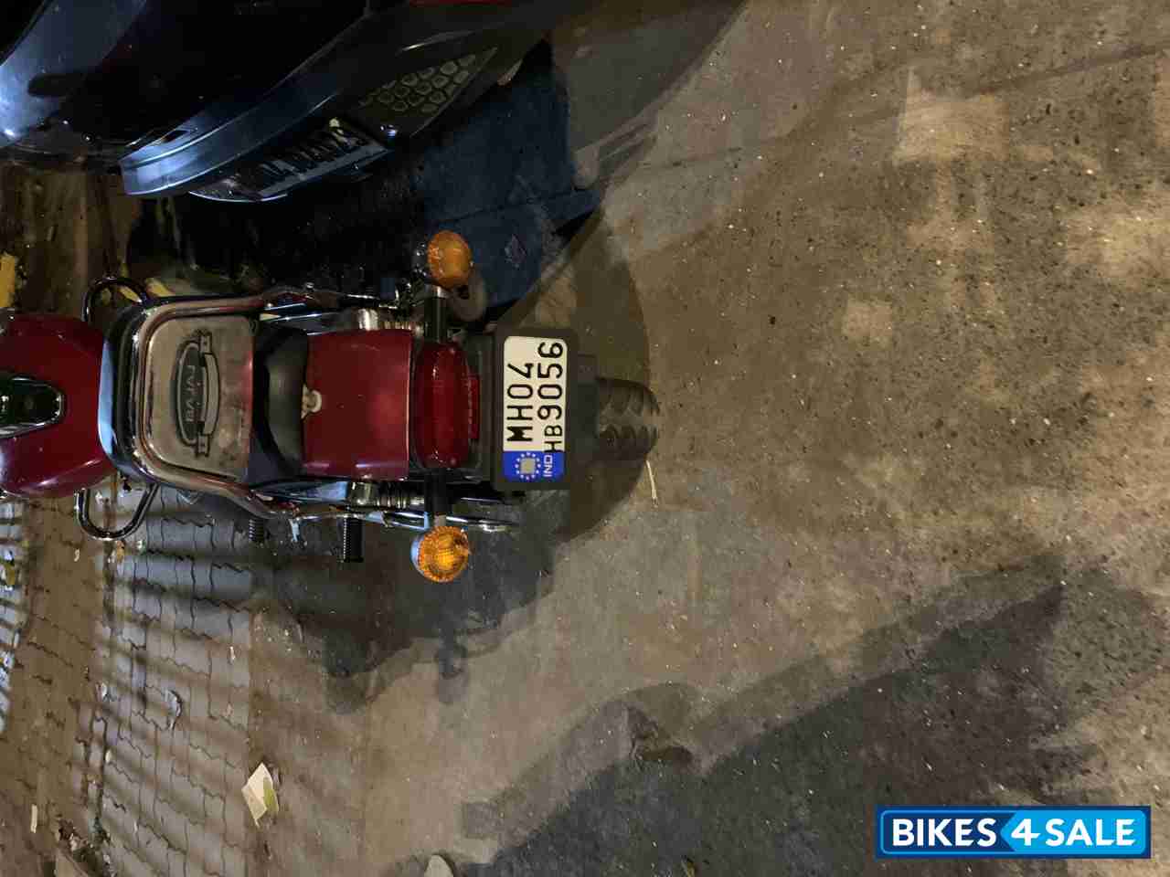 Bajaj Avenger 220 DTS-i