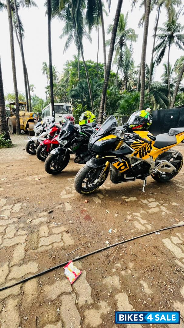 Aprilia Tuono V4 R APRC