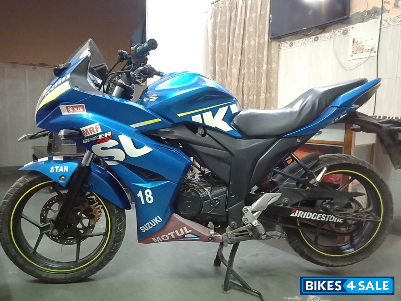 Blue Suzuki Gixxer SF Moto GP