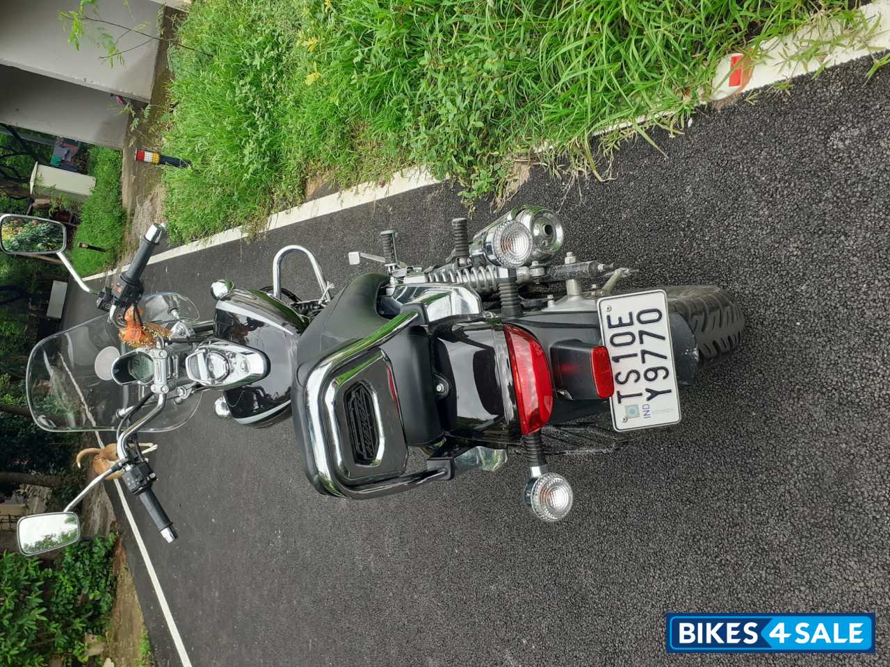 Bajaj Avenger Cruise 220 BS6