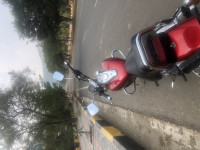 Bajaj Avenger 200 DTS-i