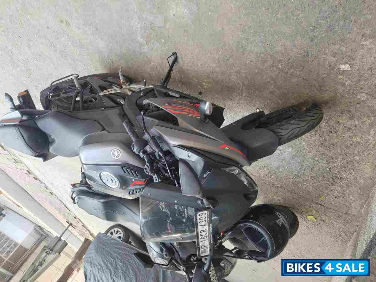 Metallic Grey 3 Yamaha YZF R15 V3 BS6