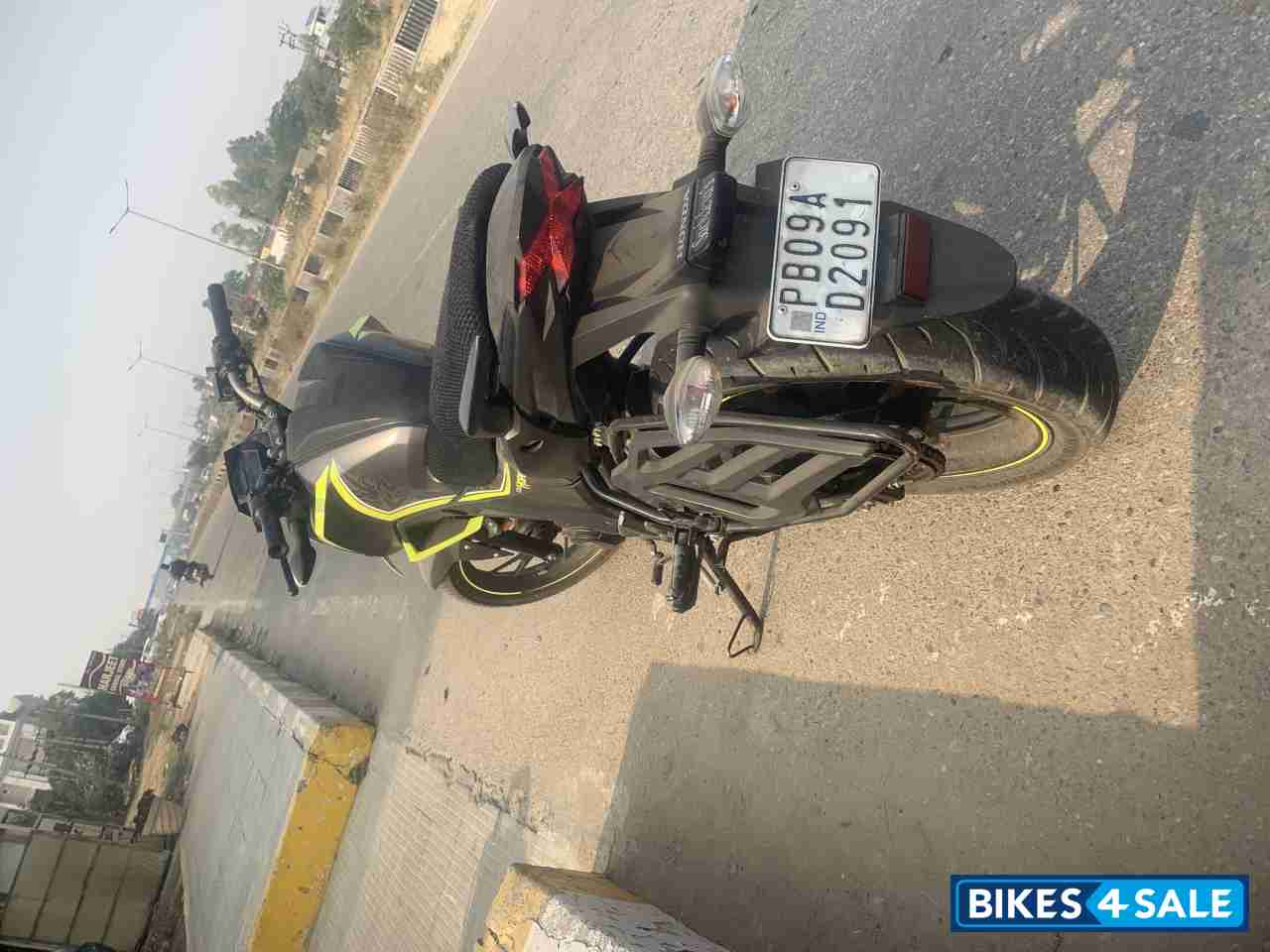 Honda CB Hornet 160R