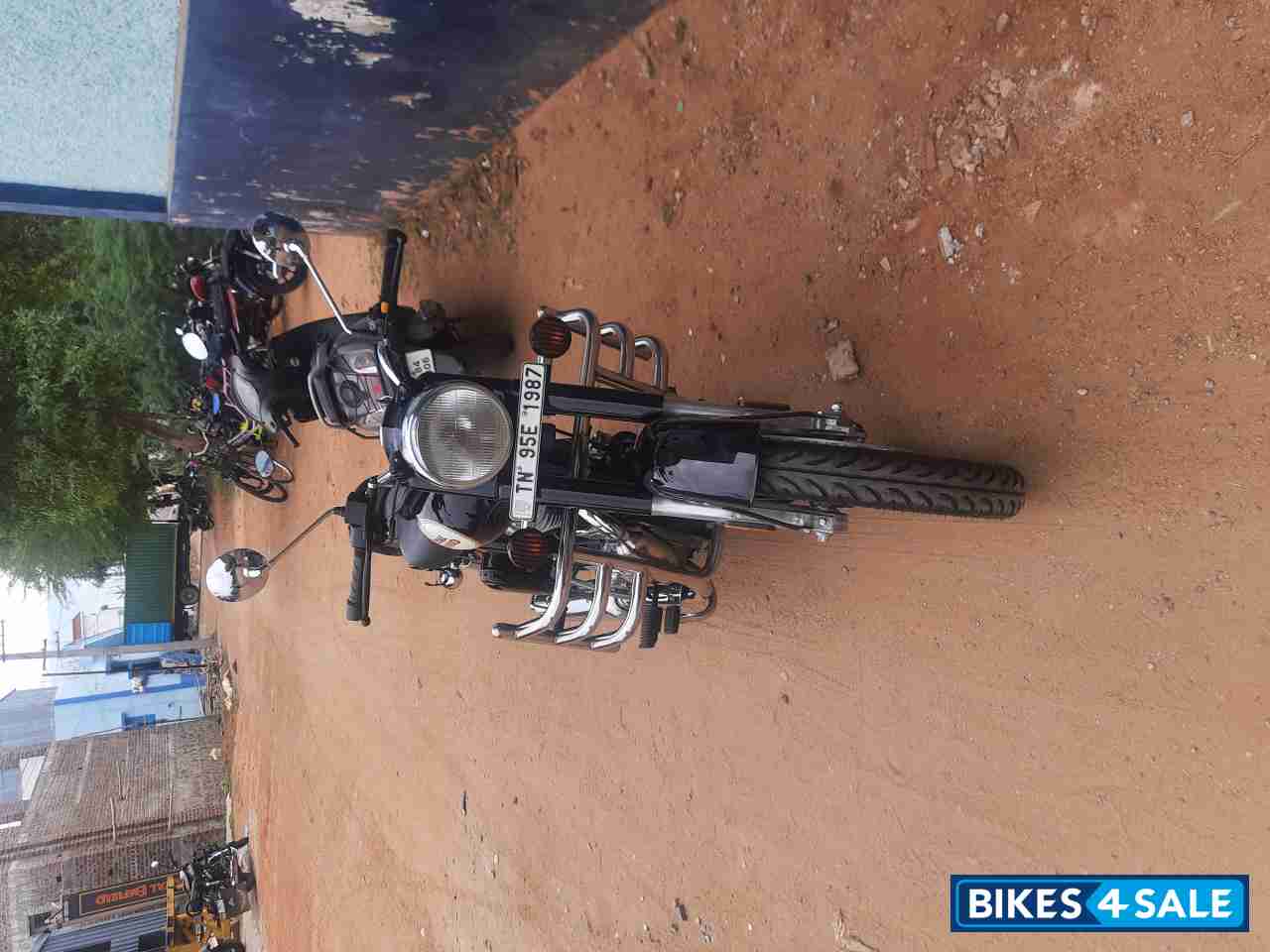 Black Royal Enfield Classic 350 Dual Channel BS6