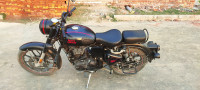 Royal Enfield Classic Stealth Black