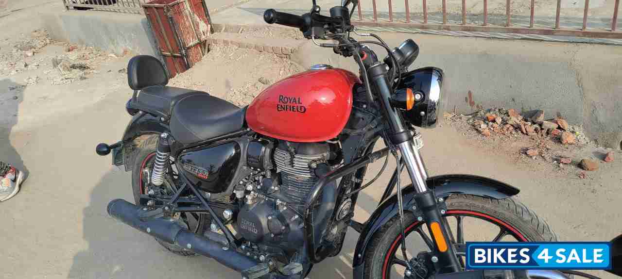 Red Royal Enfield Meteor 350 Fireball