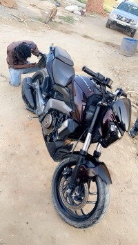 Twilight Plum Bajaj Dominar 400