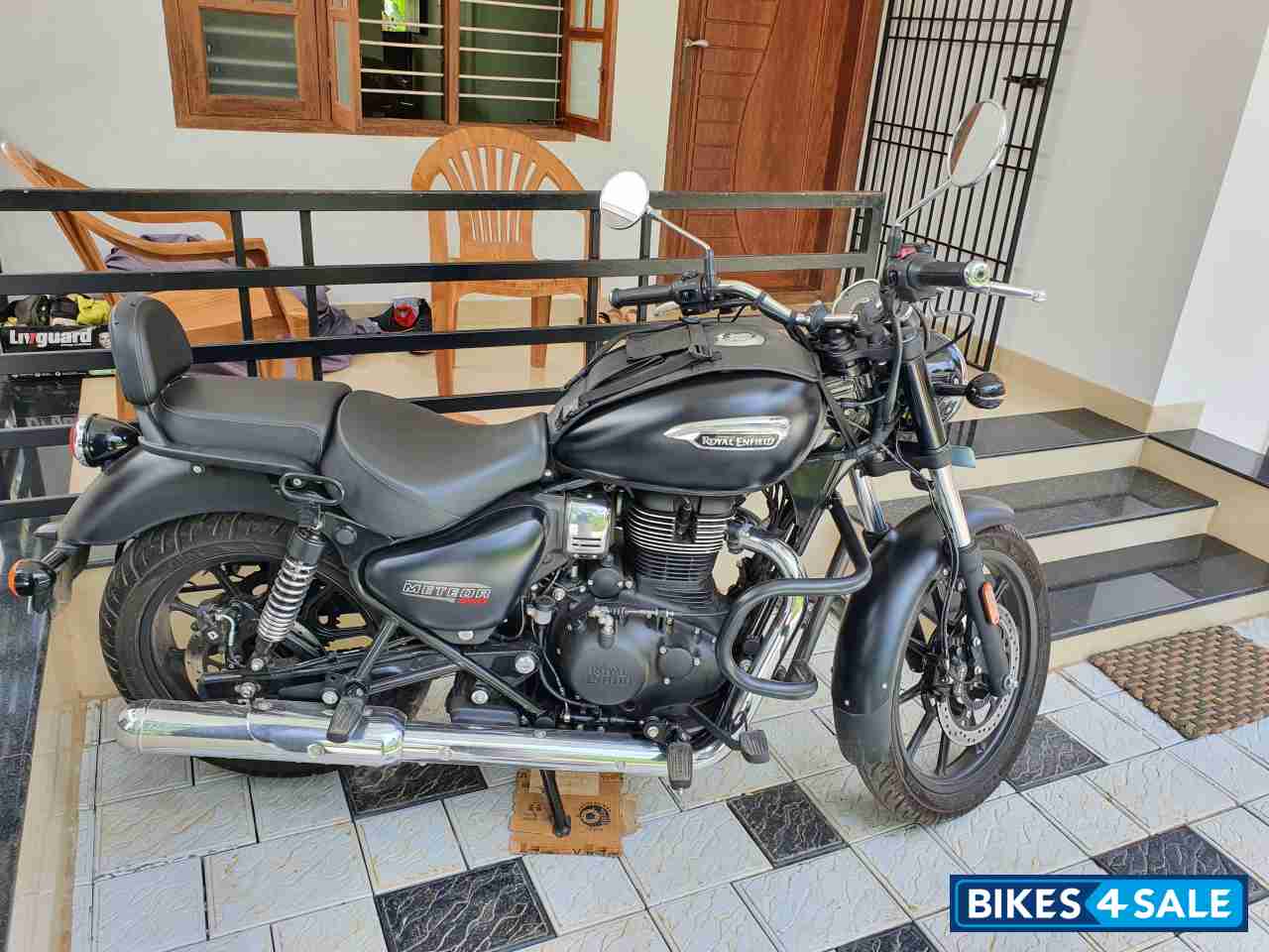 Black Matte Finish Royal Enfield Meteor 350 Stellar