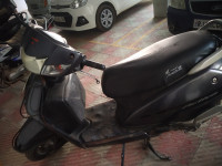 Gray Honda Activa