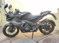 Black Bajaj Pulsar RS 200
