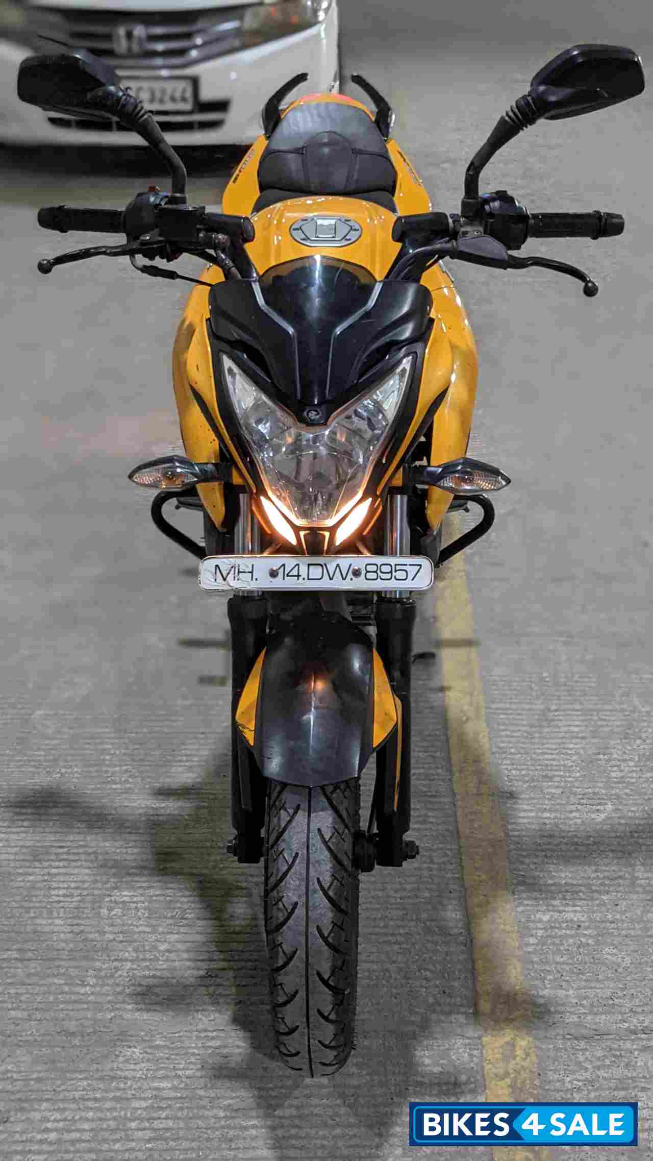 Bajaj Pulsar 200 NS