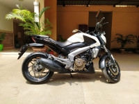 Moon White Bajaj Dominar 400