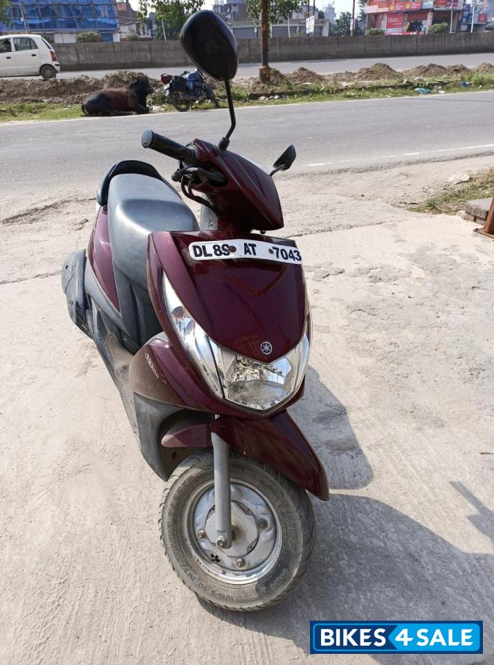 Burgundy Bliss Yamaha Ray