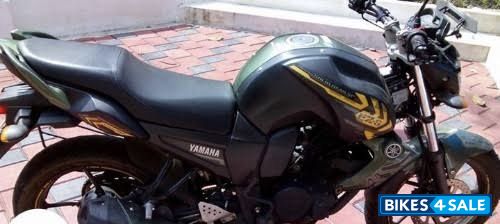 Golden Yamaha FZ