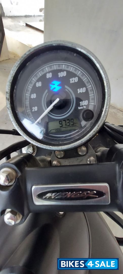 Black Bajaj Avenger Street 220