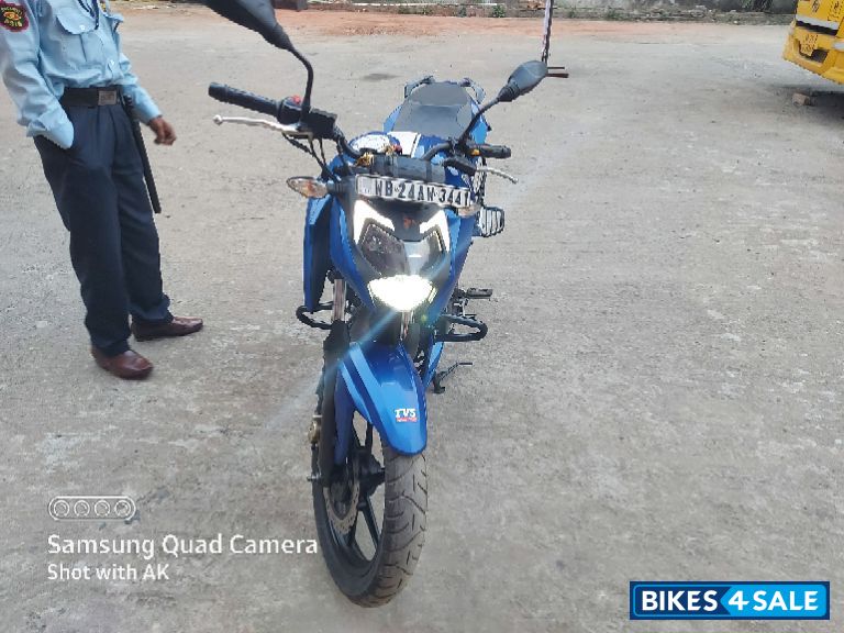 Blue TVS Apache RTR 160 4V BS6