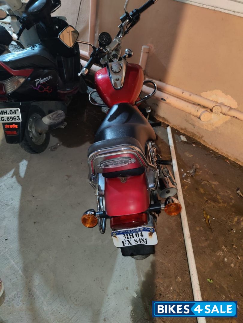 Flaming Red Bajaj Avenger 220 DTS-i