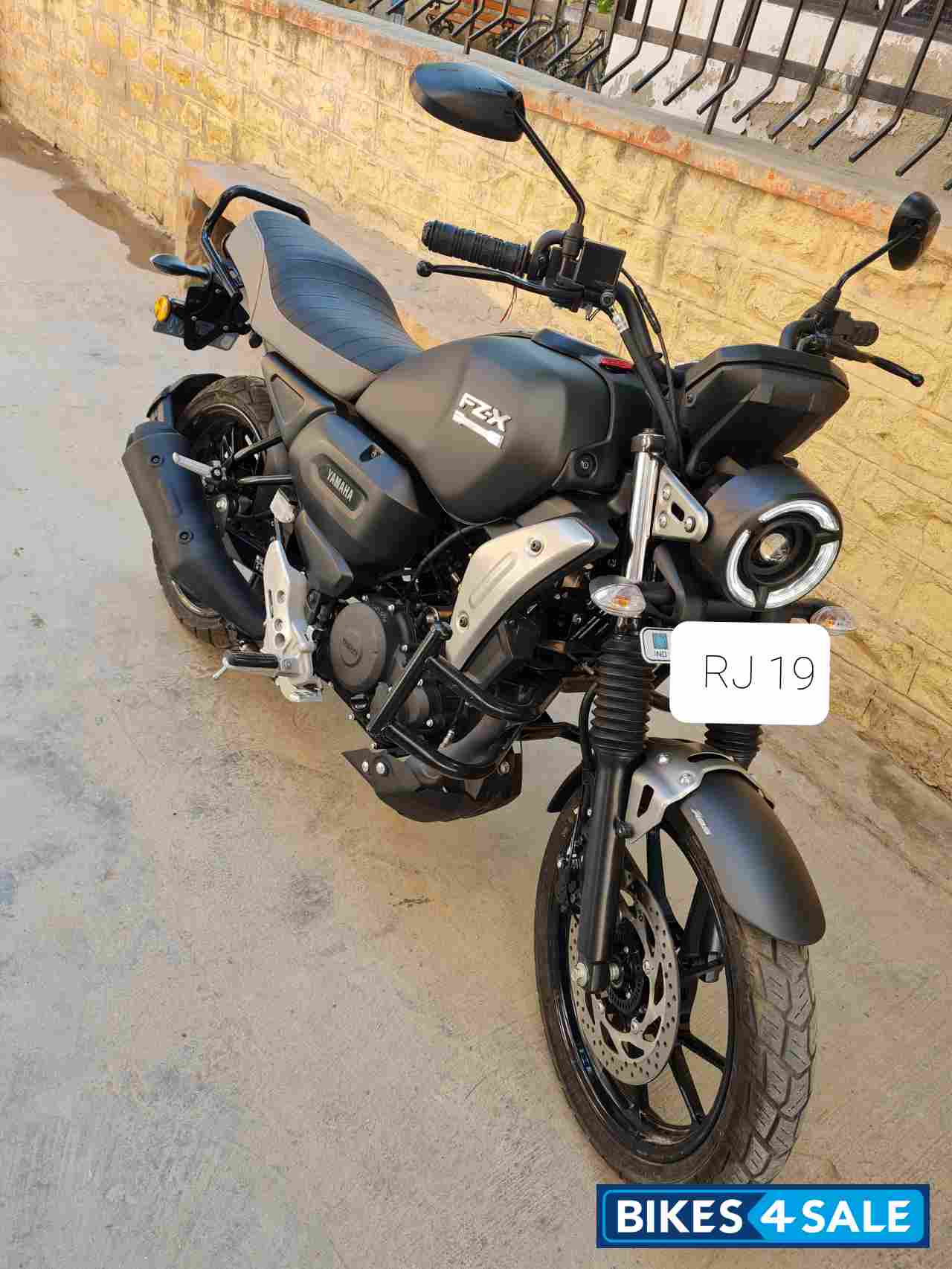 Yamaha FZ-X