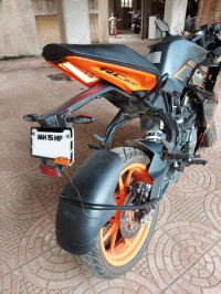 Black KTM RC 200