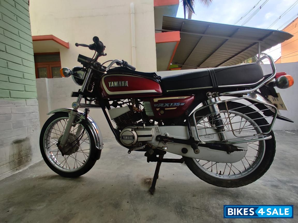 Maroon Yamaha RX 135