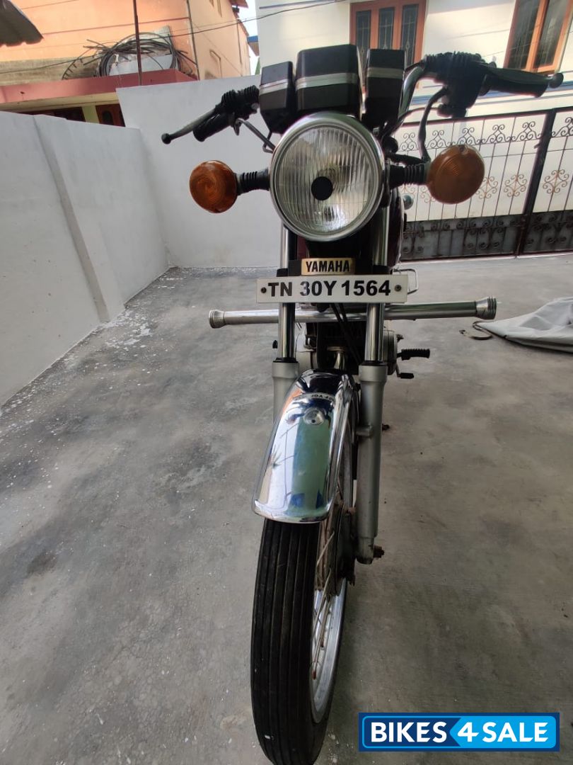 Maroon Yamaha RX 135