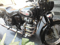 Black Royal Enfield Bullet Standard 500