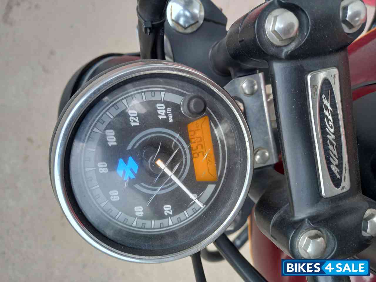 Vibrant Red Bajaj Avenger Street 150