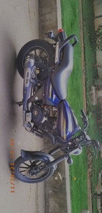 Bajaj Avenger Street 150