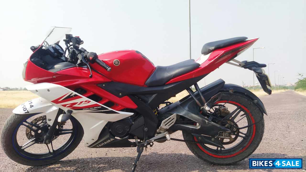 Yamaha YZF R15 V2
