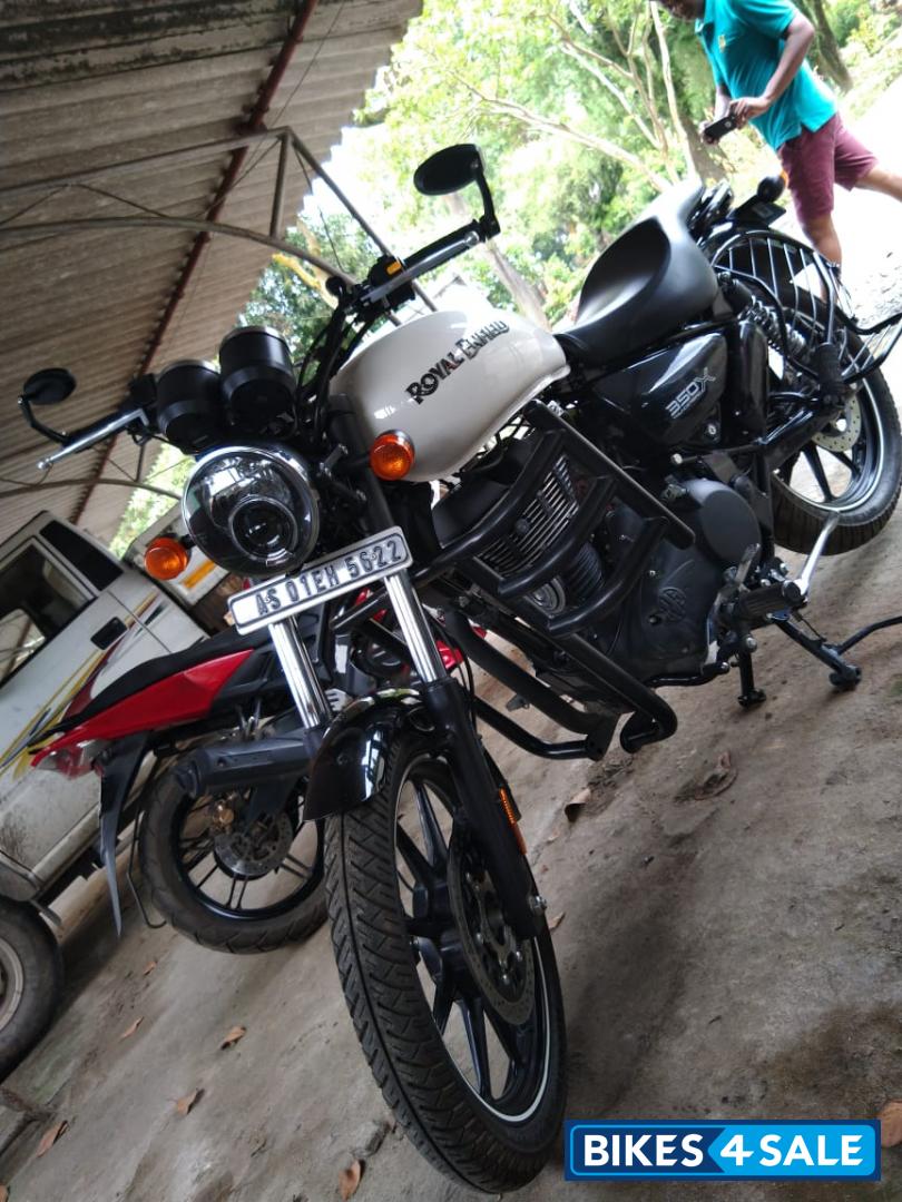 Whimsical White And Black Royal Enfield Thunderbird X 350