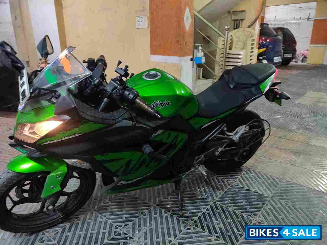 Kawasaki Ninja 300R