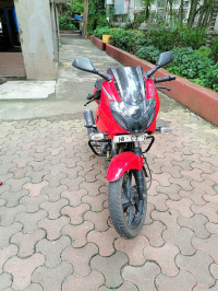 Red Bajaj Pulsar 220 DTSFi