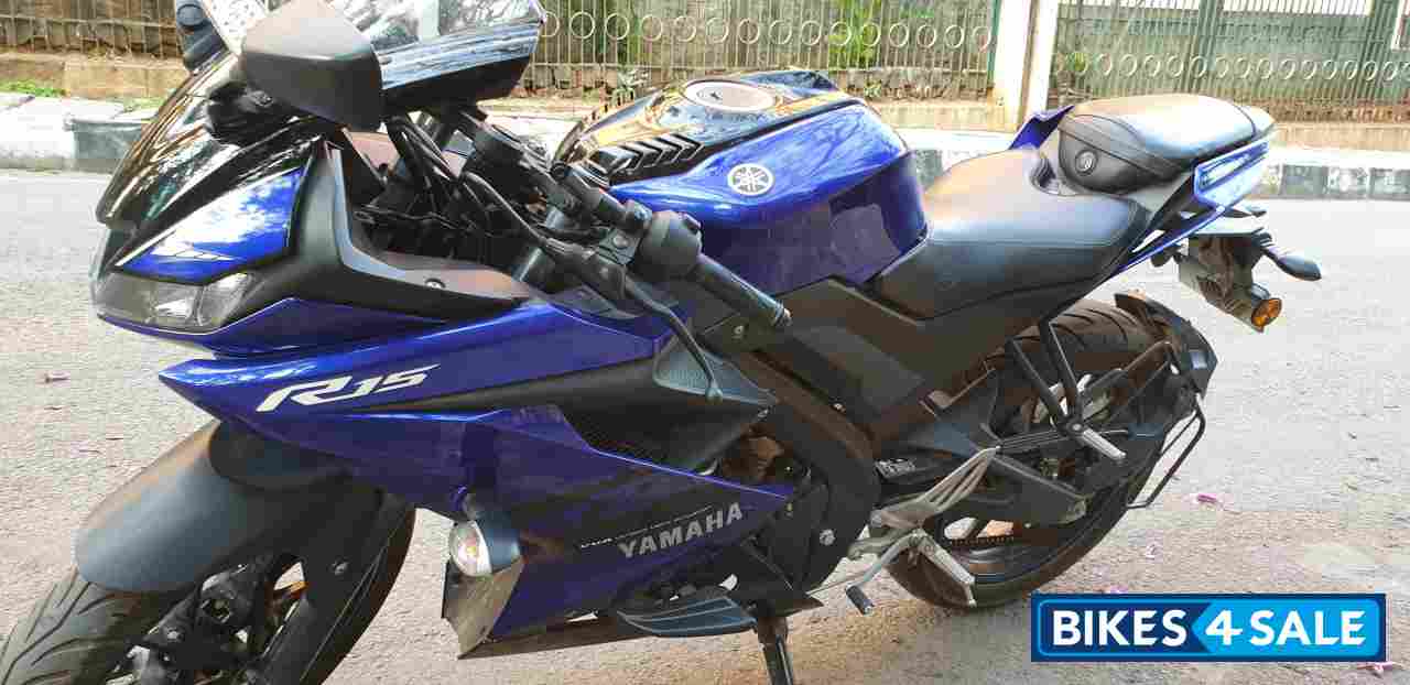 Racing Blue Yamaha YZF R15 V3