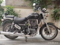 Black Royal Enfield Thunderbird