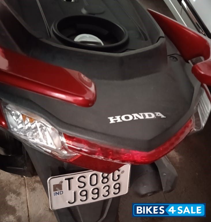 Red Honda Grazia 125 BS6