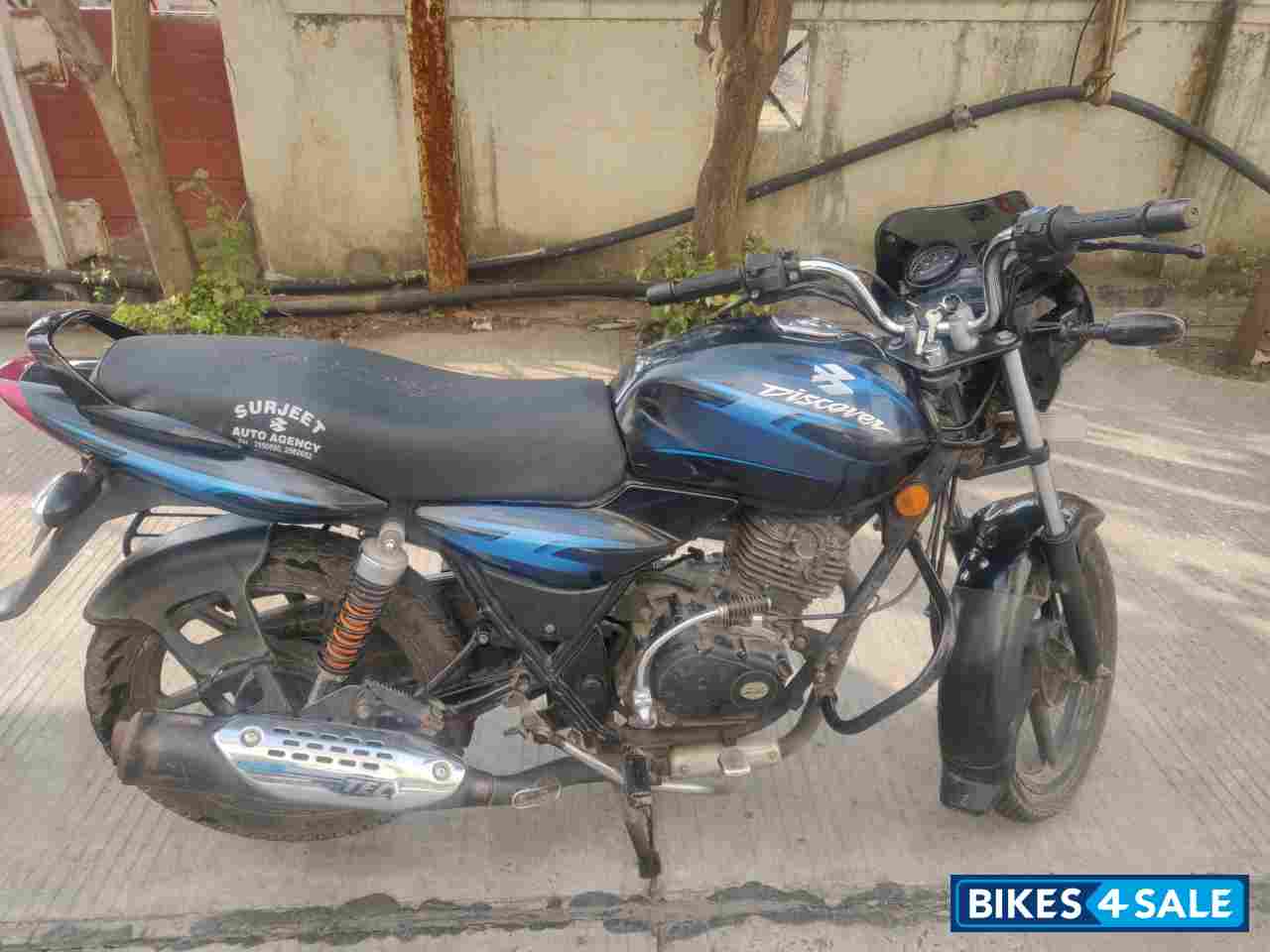 Bajaj Discover 125