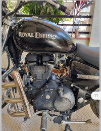 Black Royal Enfield Thunderbird 350