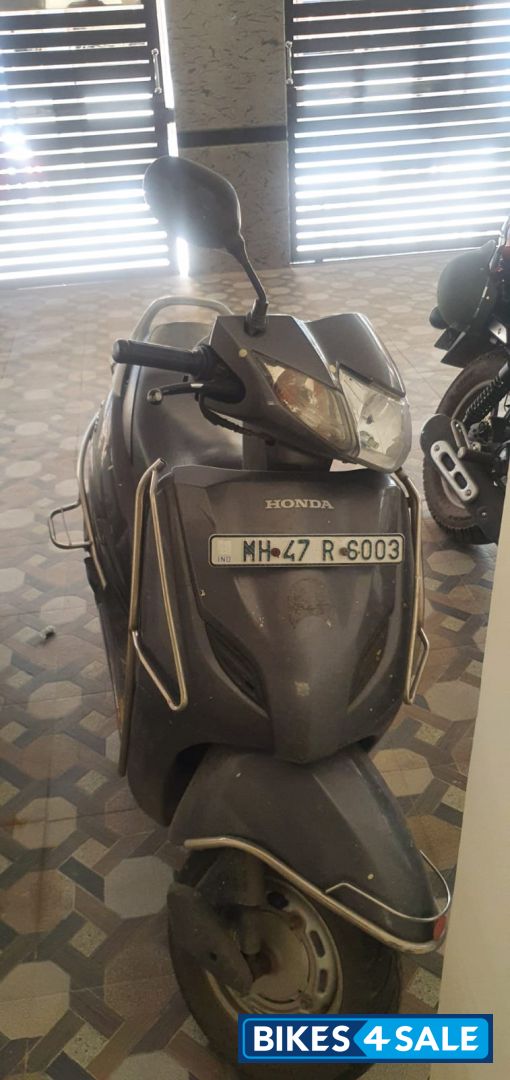 Grey Honda Activa 3G