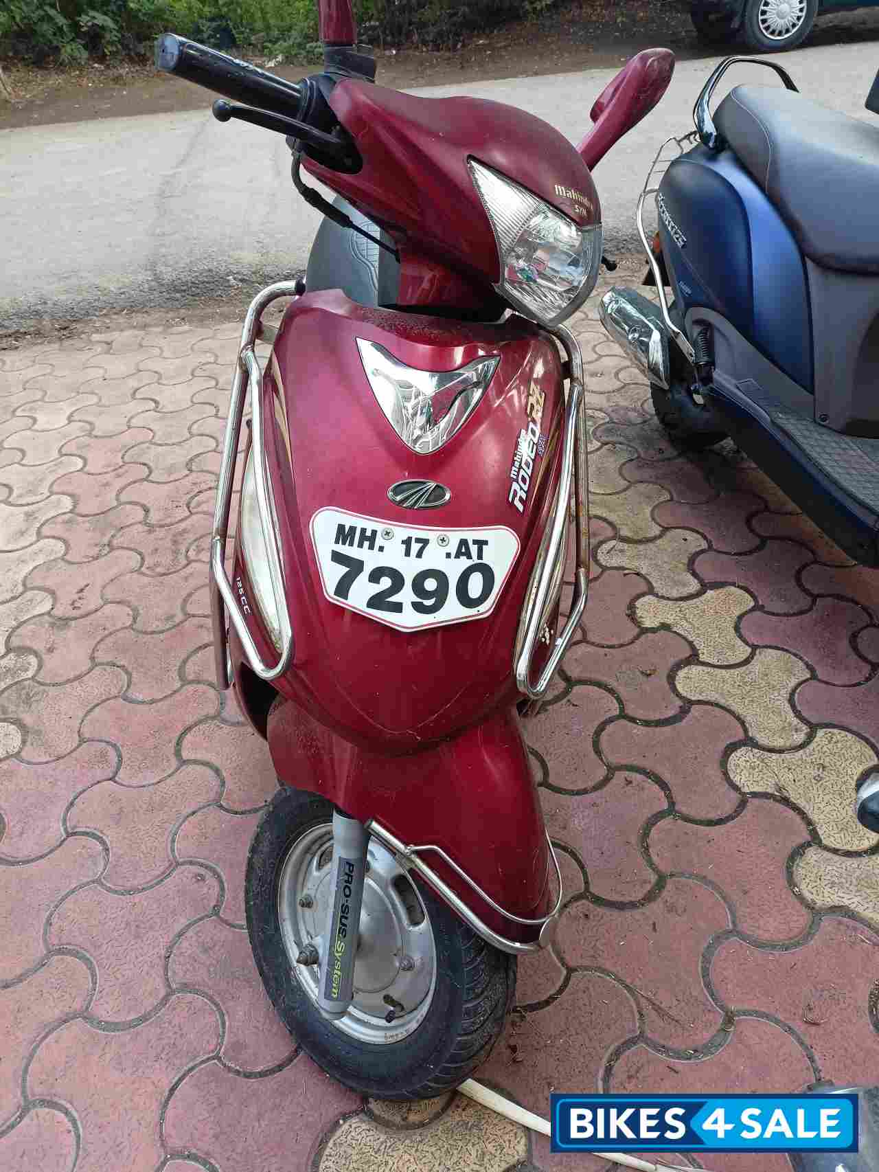 Mahindra Rodeo RZ