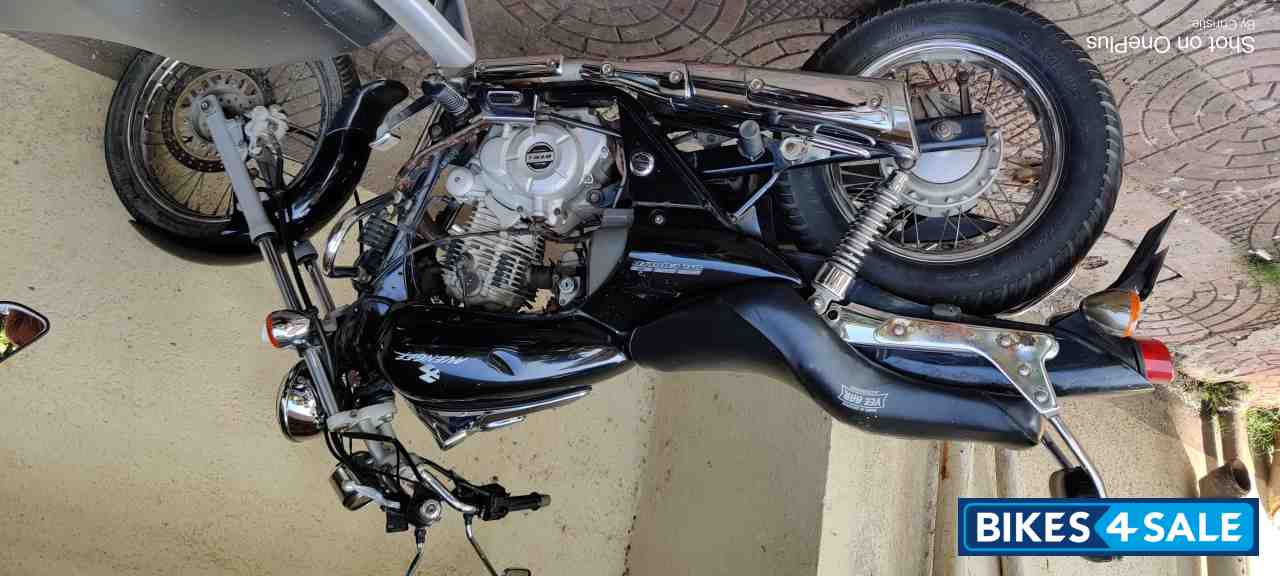 Bajaj Avenger 220 DTS-i