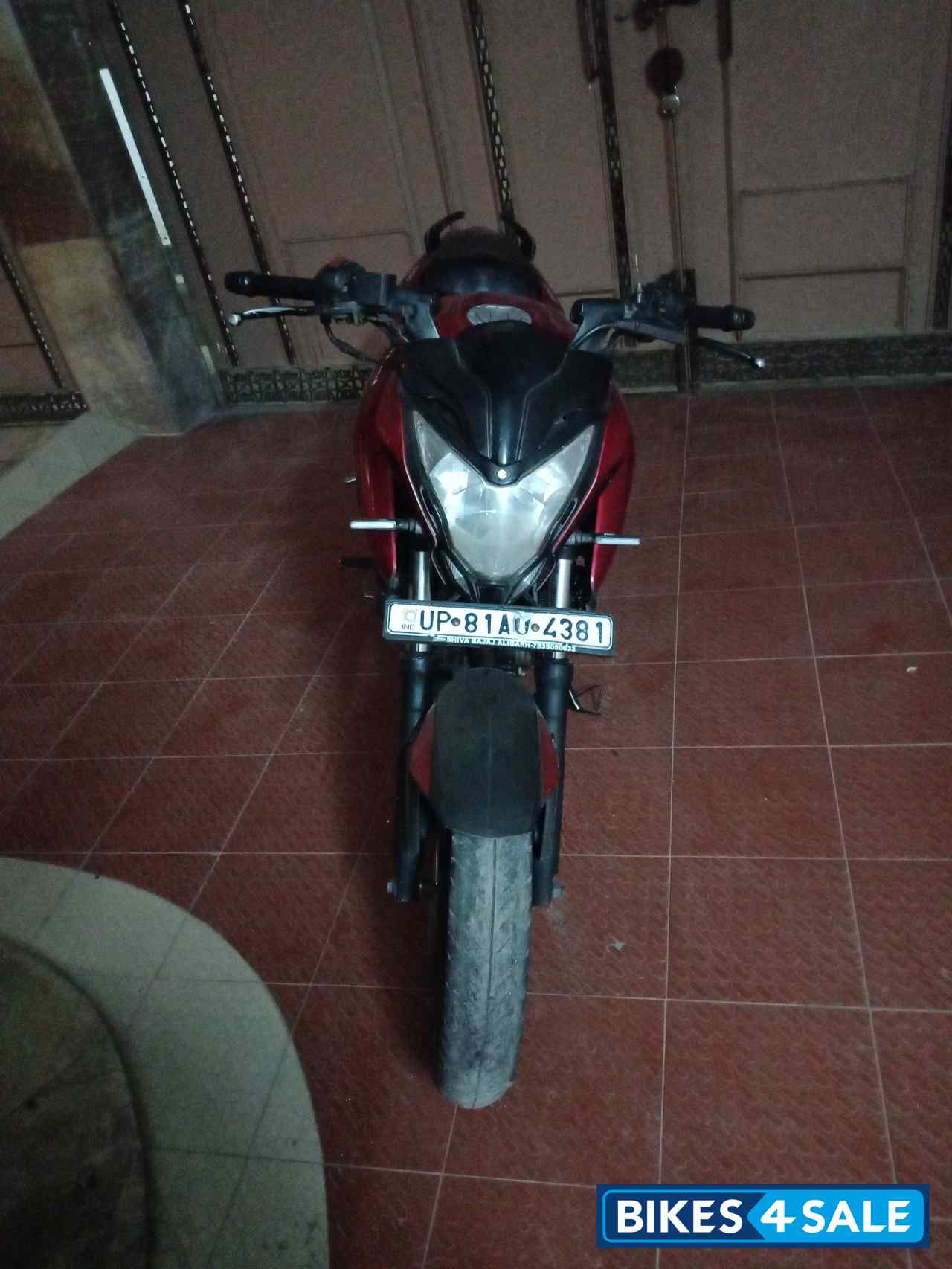 Red Bajaj Pulsar 200 NS